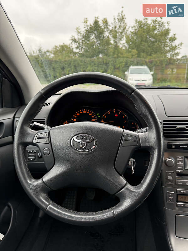 Toyota Avensis 2008