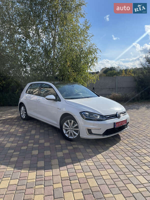 Volkswagen e-Golf 2017