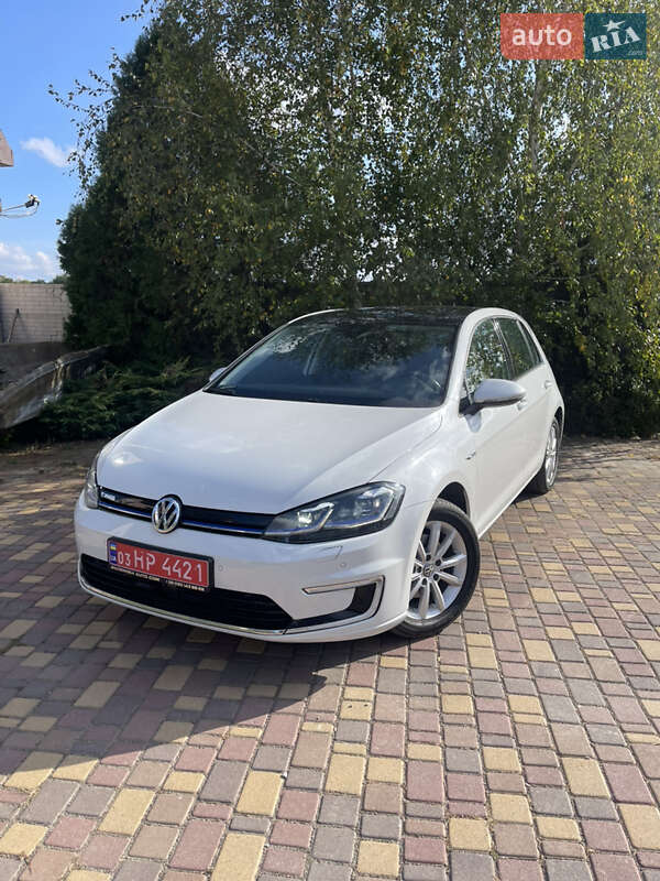 Volkswagen e-Golf 2017