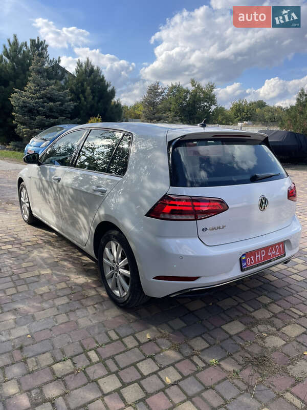 Volkswagen e-Golf 2017