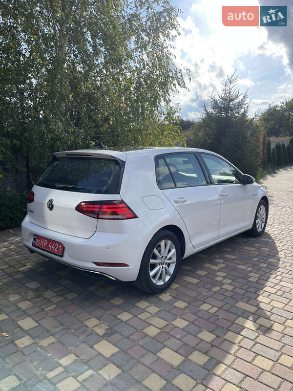 Volkswagen e-Golf 2017