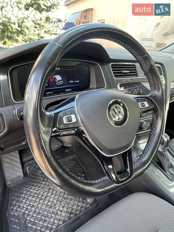 Volkswagen e-Golf 2017