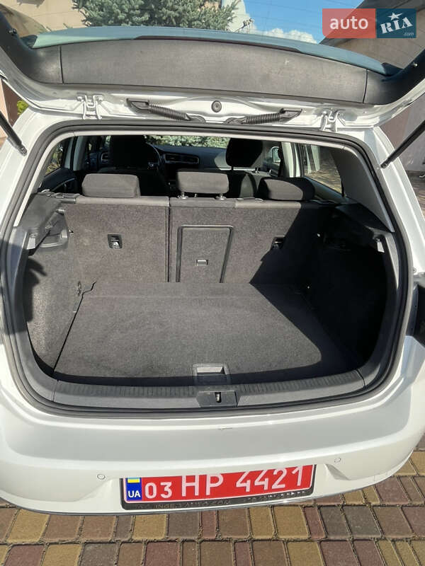 Volkswagen e-Golf 2017