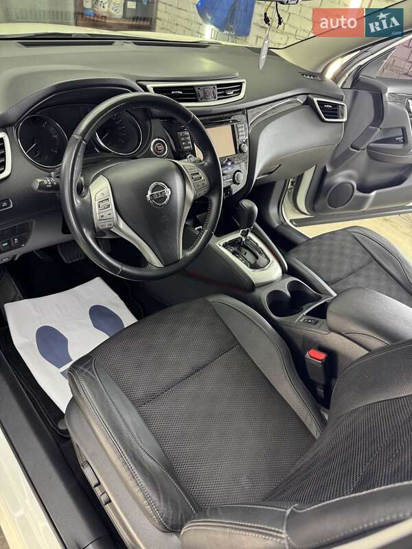 Nissan Qashqai 2015