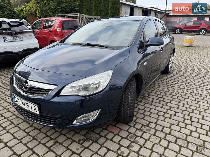 Opel Astra 2010