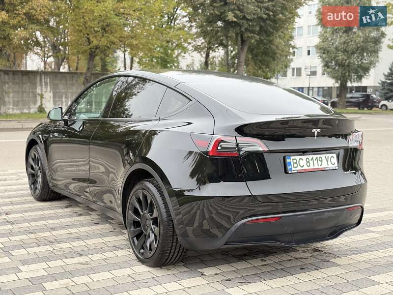 Tesla-8