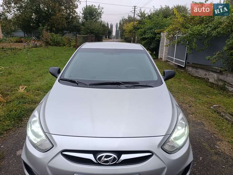 Hyundai-0
