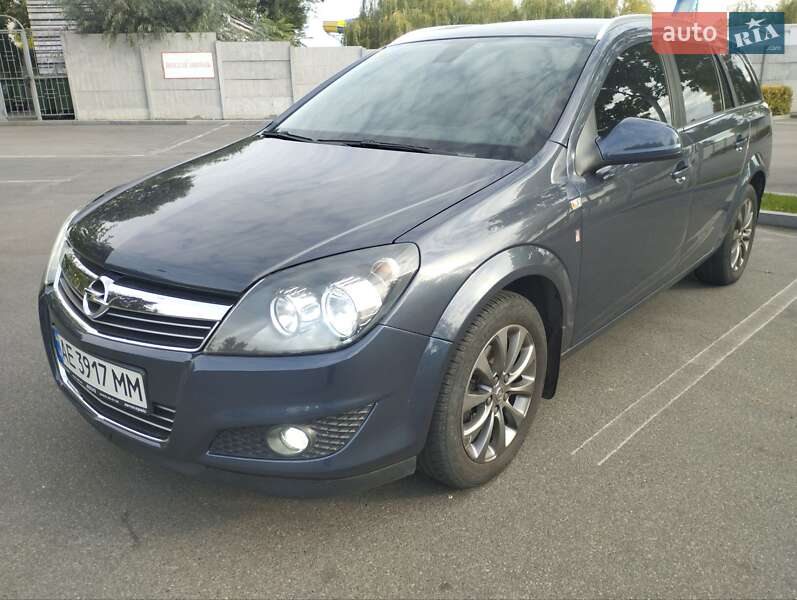 Opel Astra 2010