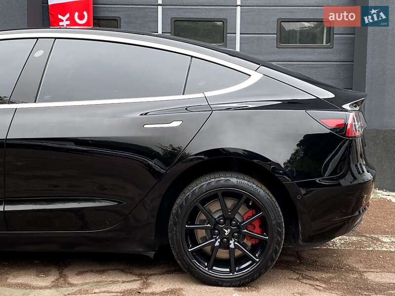 Tesla-20