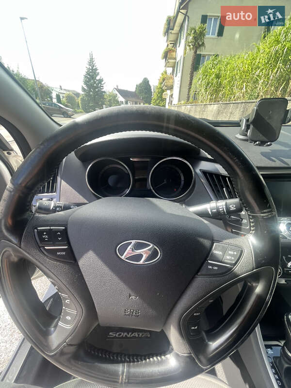 Hyundai-15