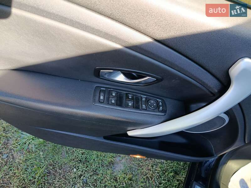 Renault Fluence 2011