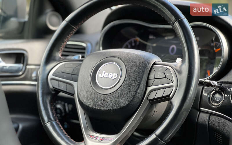 Jeep Grand Cherokee 2021