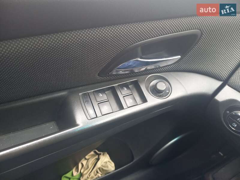 Chevrolet Cruze 2012