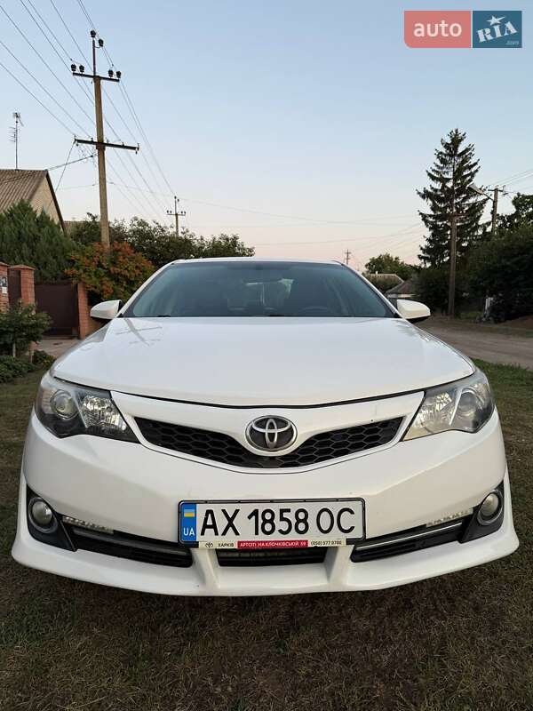 Toyota Camry 2012