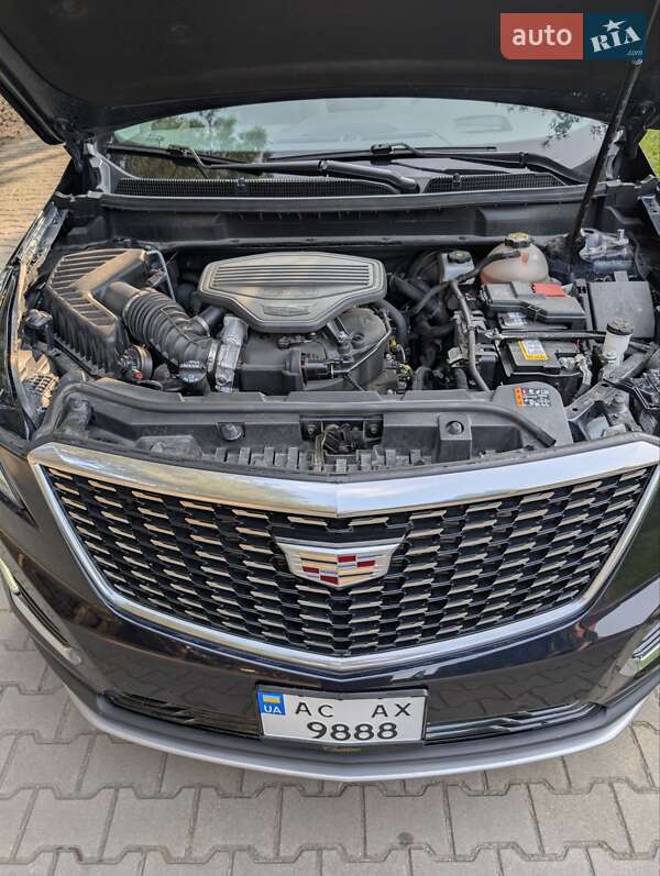 Cadillac-2