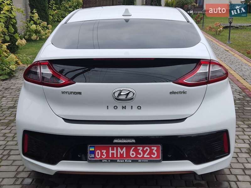 Hyundai-12