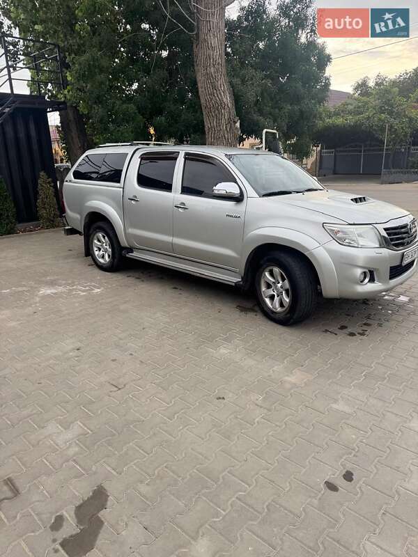 Toyota Hilux 2013