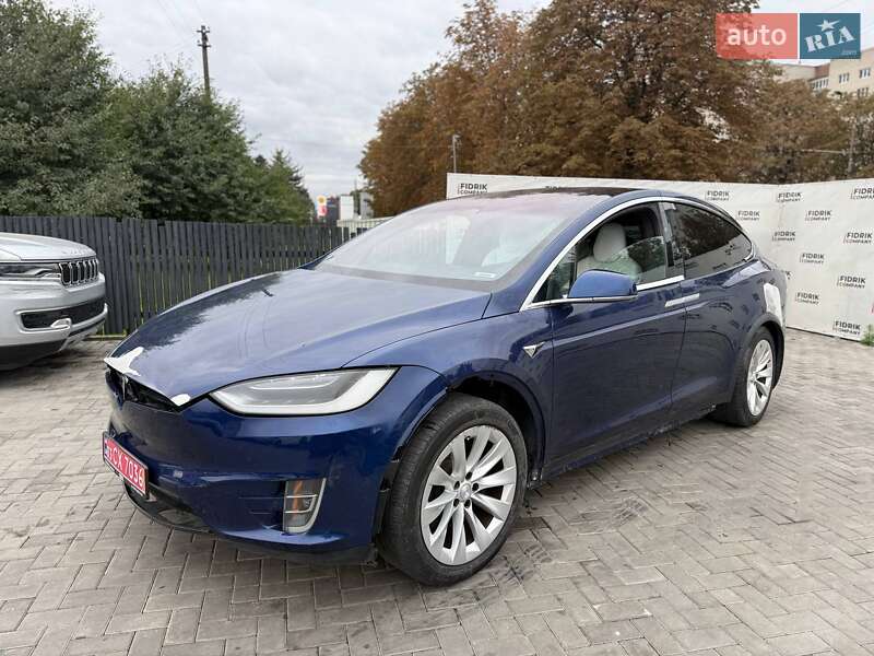 Tesla Model X 2017