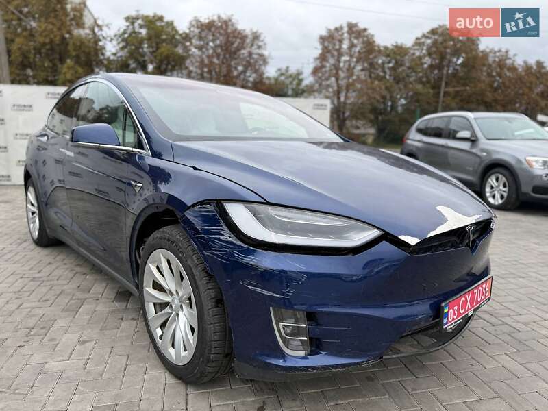 Tesla Model X 2017