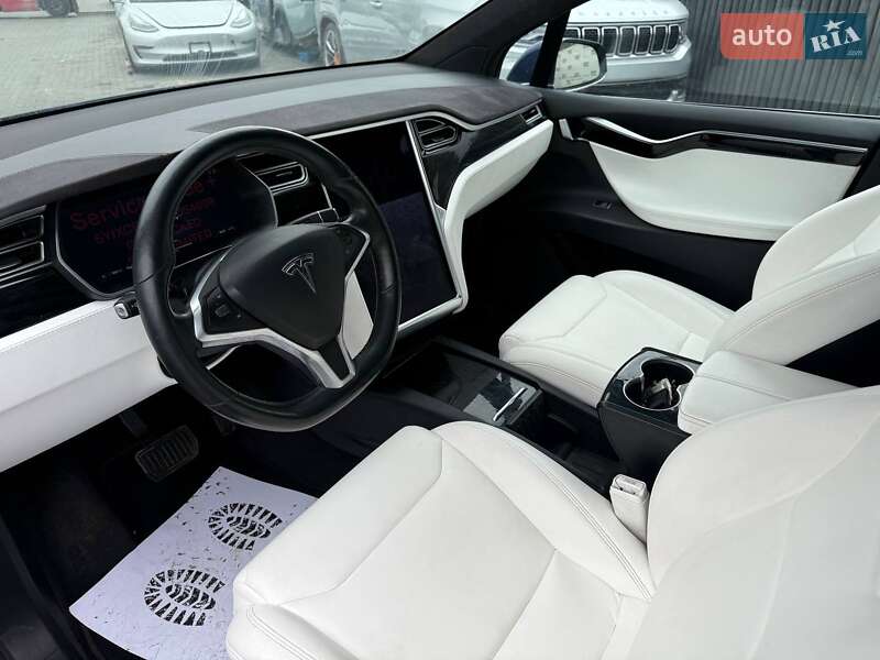 Tesla Model X 2017