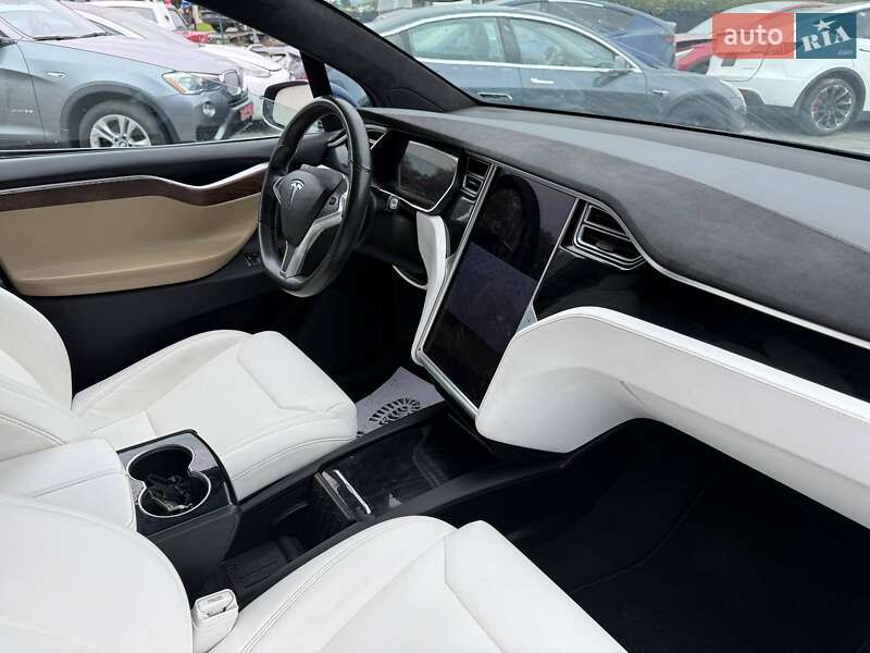 Tesla Model X 2017