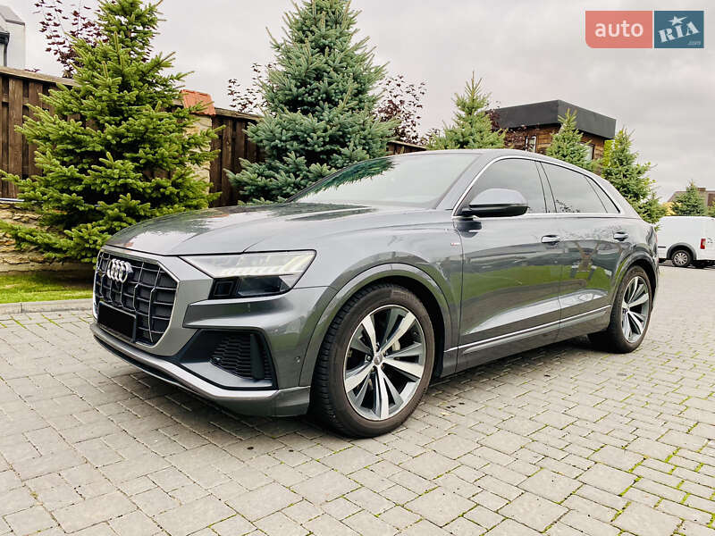 Audi-0