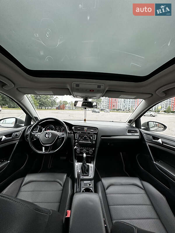 Volkswagen Golf 2015