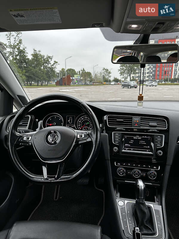 Volkswagen Golf 2015