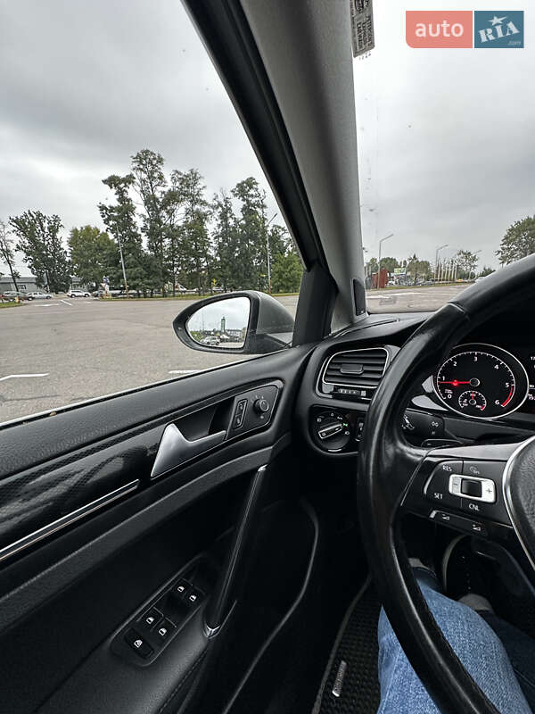 Volkswagen Golf 2015