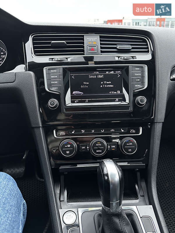 Volkswagen Golf 2015