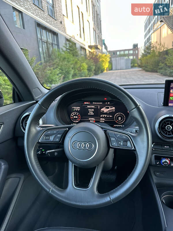 Audi-56