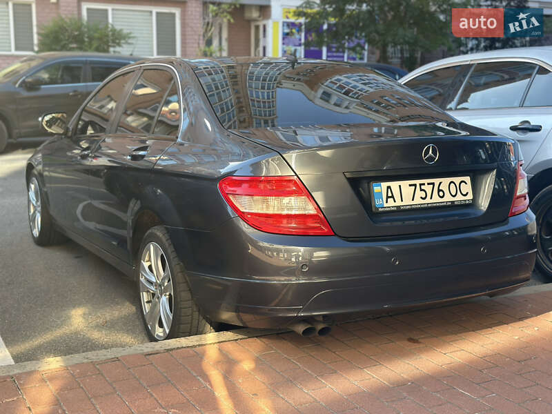 Mercedes-Benz C-Class 2007