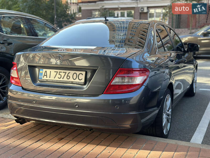 Mercedes-Benz C-Class 2007