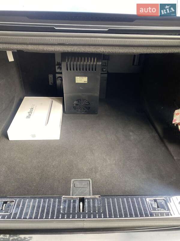 Mercedes-Benz S-Class 2008