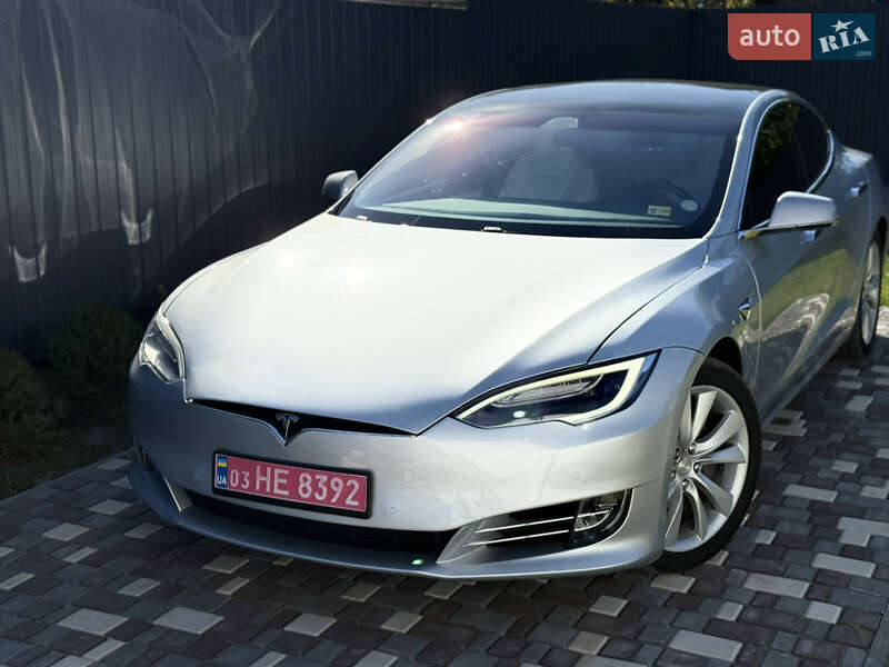 Tesla Model S 2017