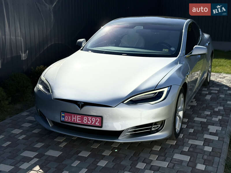 Tesla Model S 2017