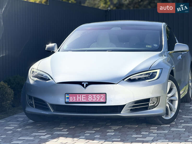 Tesla Model S 2017