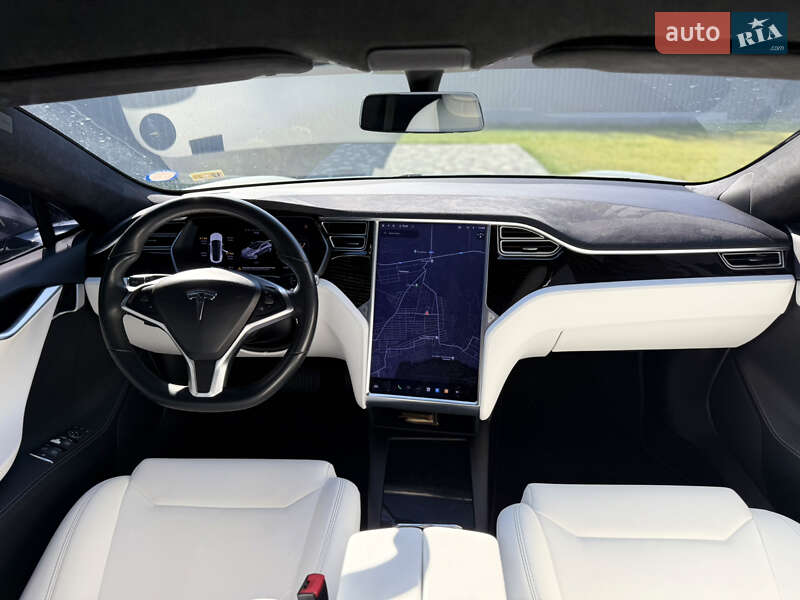 Tesla Model S 2017