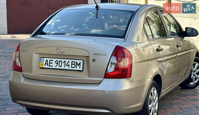 Hyundai Accent 2008