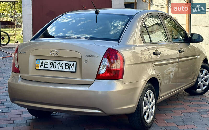 Hyundai Accent 2008