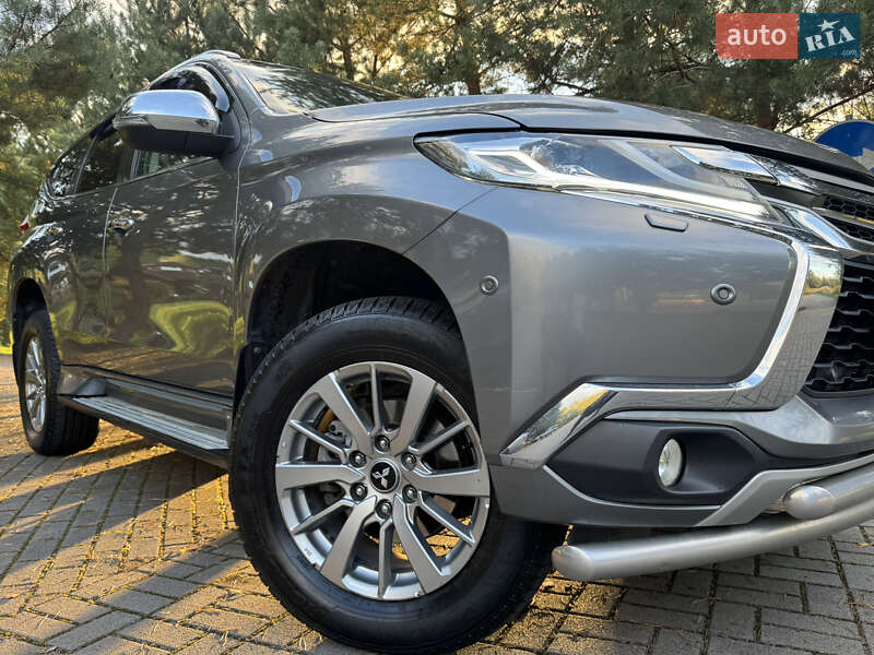 Mitsubishi Pajero Sport 2019