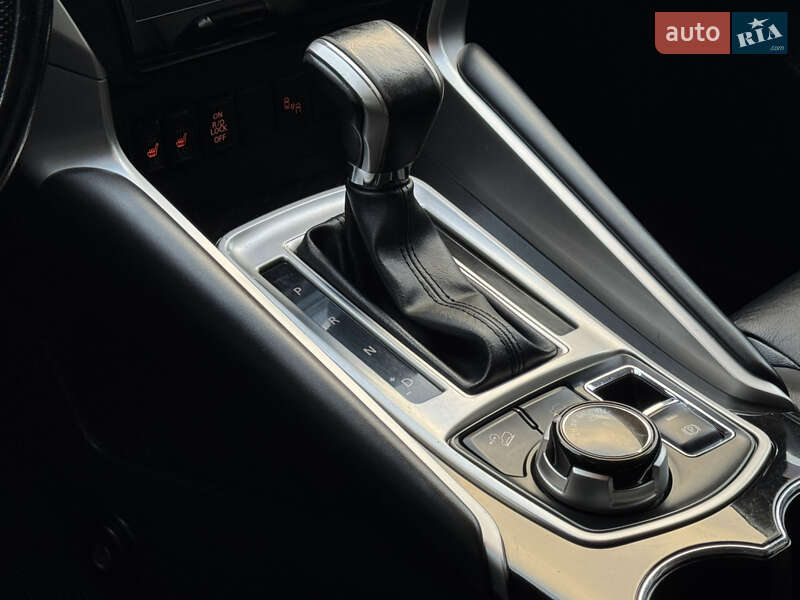 Mitsubishi Pajero Sport 2019