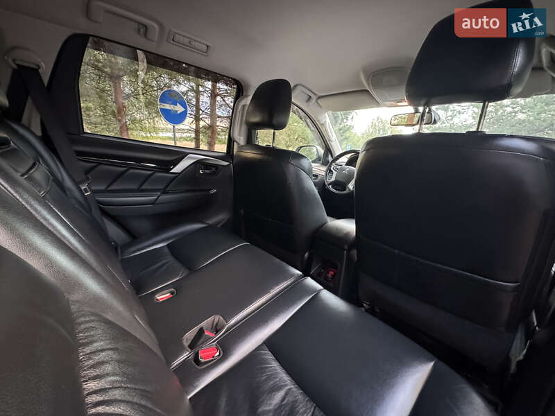 Mitsubishi Pajero Sport 2019