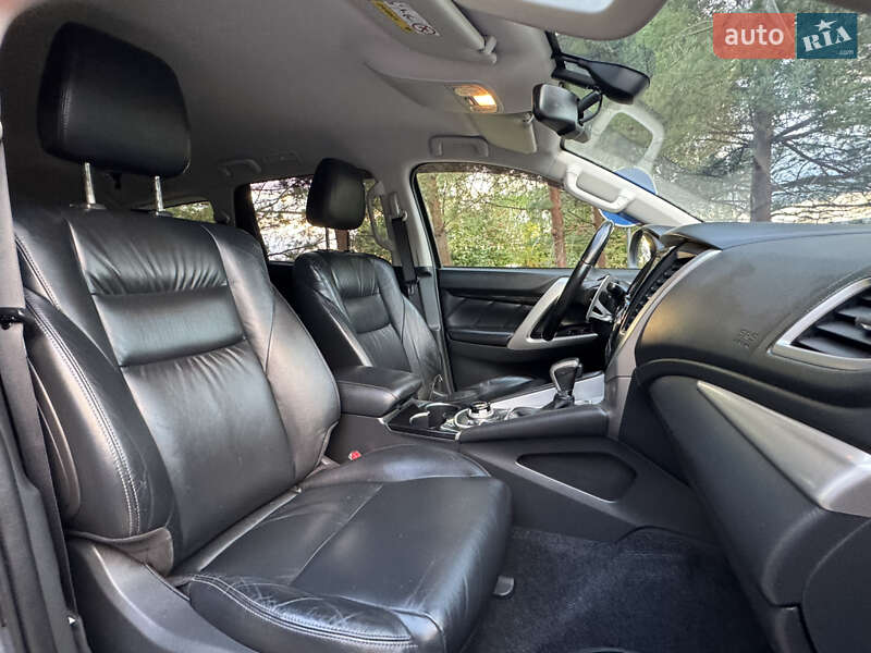 Mitsubishi Pajero Sport 2019