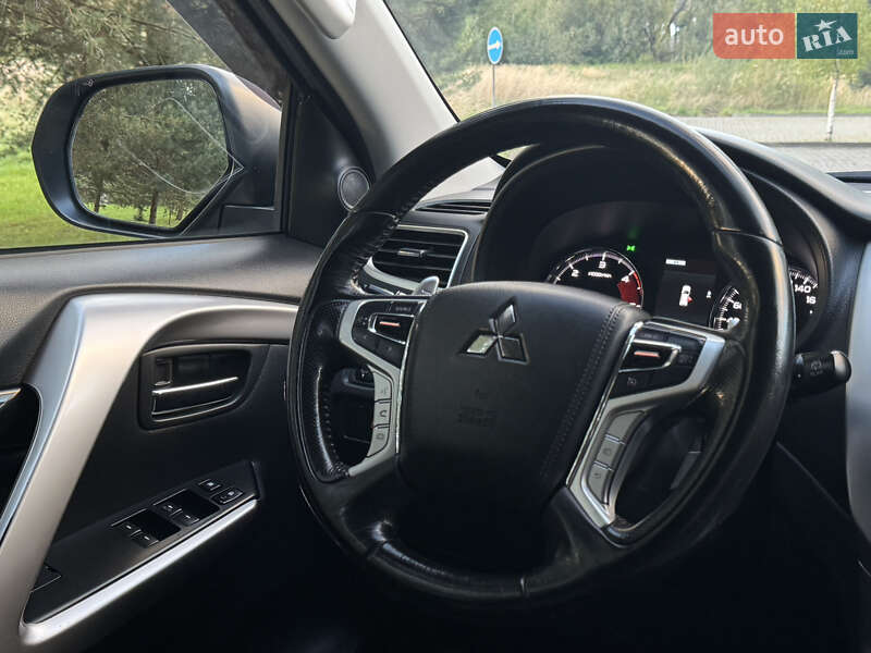 Mitsubishi Pajero Sport 2019