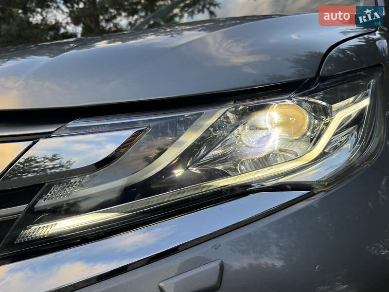 Mitsubishi Pajero Sport 2019