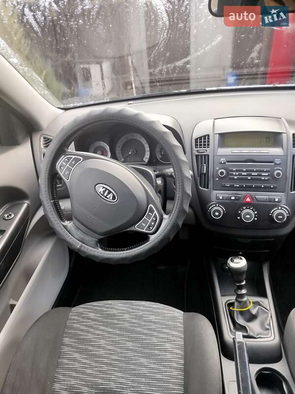 Kia Ceed 2008