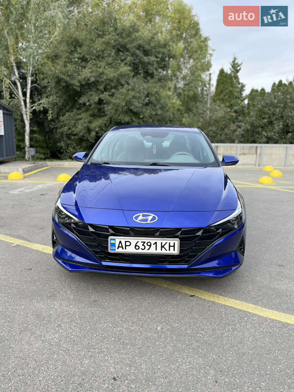 Hyundai Elantra 2023