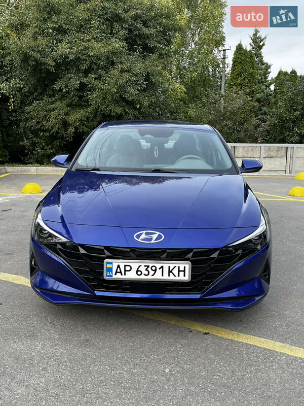 Hyundai Elantra 2023
