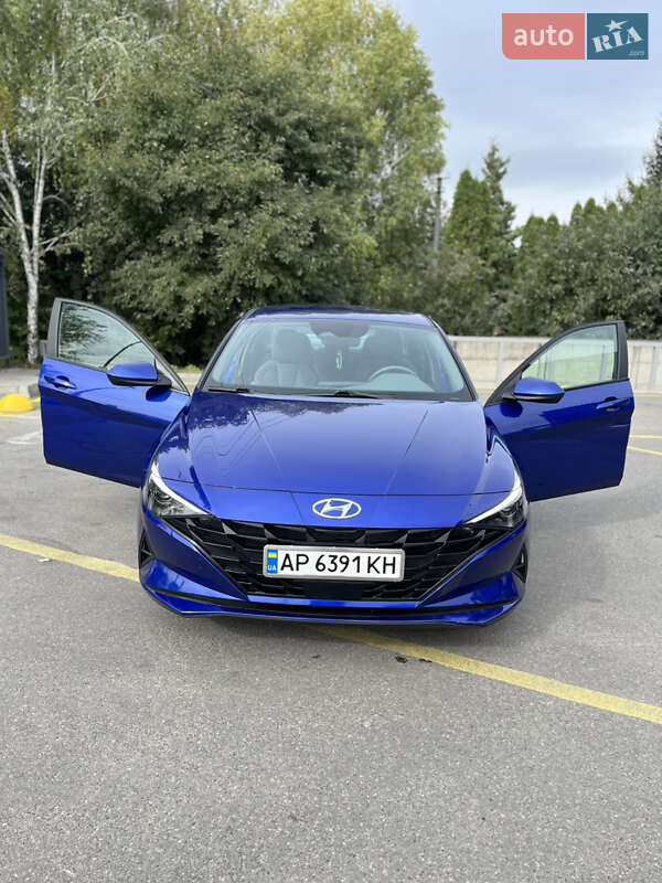 Hyundai Elantra 2023